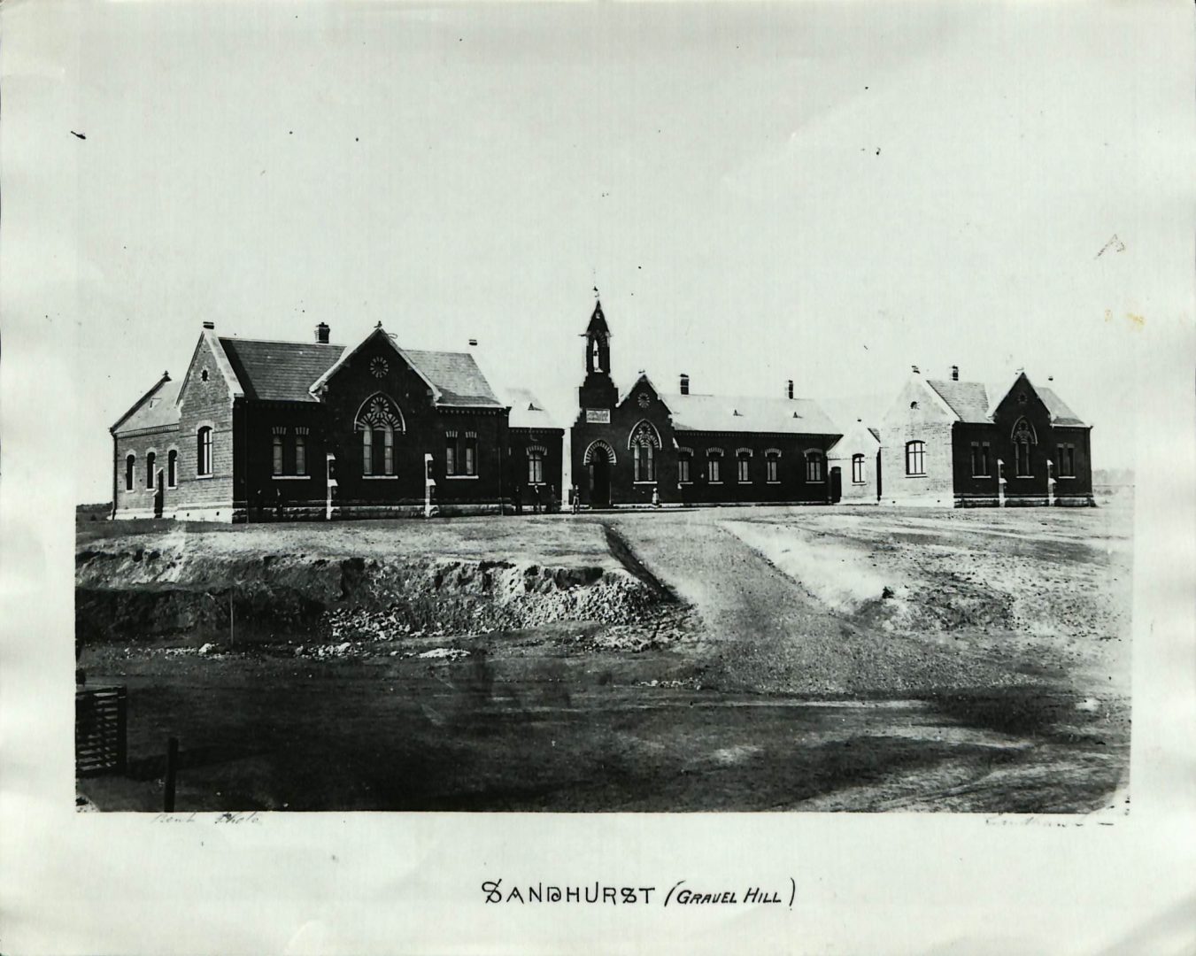 Gravel Hill Primary School Learning from the Past